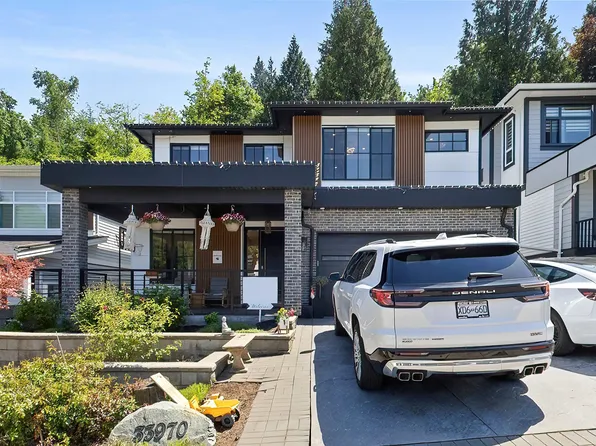 33970 Tooley Pl, Mission, BC V2V 0G5