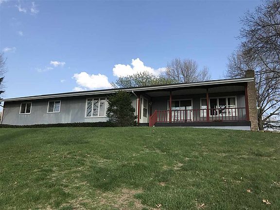 4th image of 16 Johnson Ct