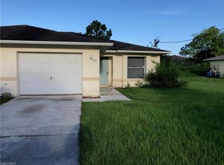 852/854 Holmes Ave, Lehigh Acres, FL 33974