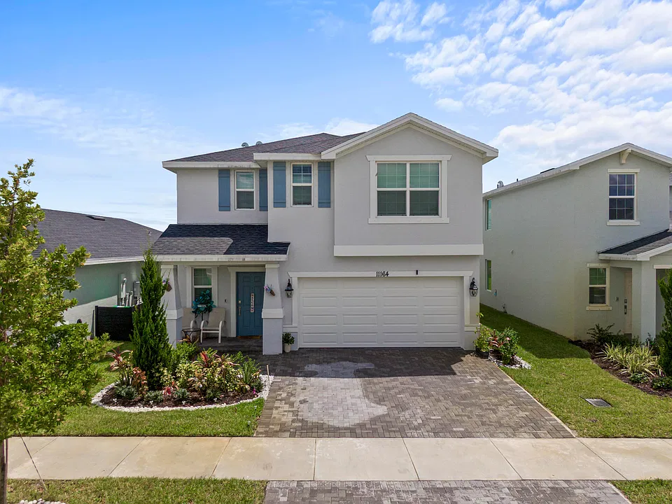 11164 NW Middle Stream Dr