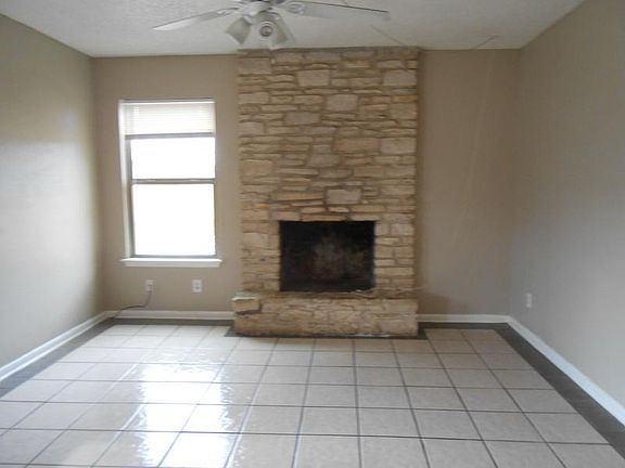 3rd image of 11110 Renel Dr #A