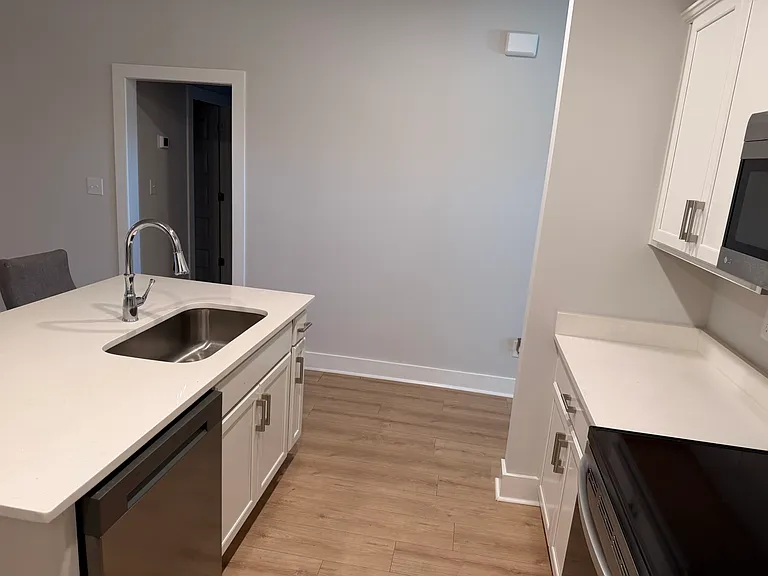 132 Clift Dr — Photo 20