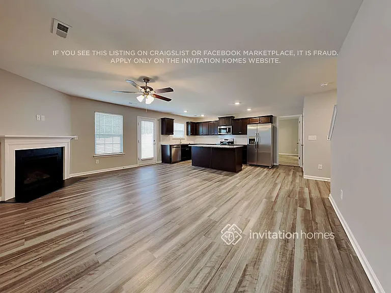 1721 Autumn Creek Ln — Photo 4