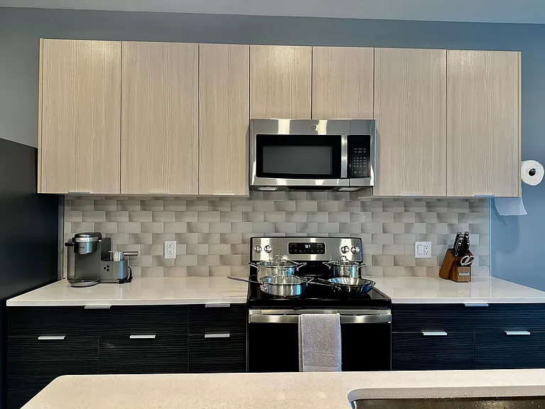 2490 N High St #210 — Photo 9