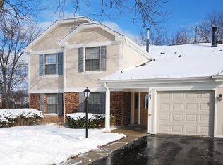 482 Thornhill Ln APT B2, Wheeling, IL 60090
