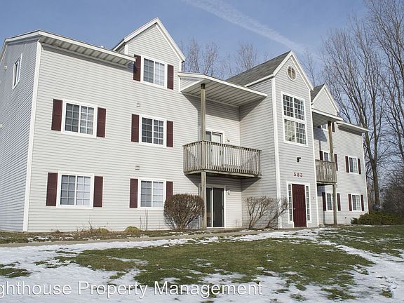 3rd image of 585 W Randall St APT 201
