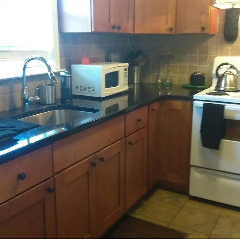2 bed, 1000 sqft, $1,800 — Photo 4