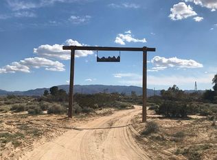 1555 La Buena Tierra Ave, Twentynine Palms, CA 92277