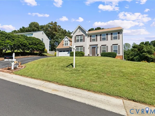 14119 Kentwood Forest Dr, Chester, VA 23831