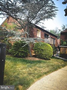 312 Meadow Woods Ln APT 312, Lawrence Township, NJ, 08648