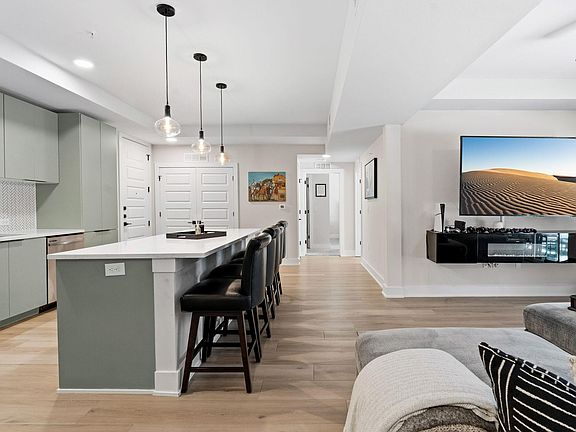 5th image of 2500 Longview St #116