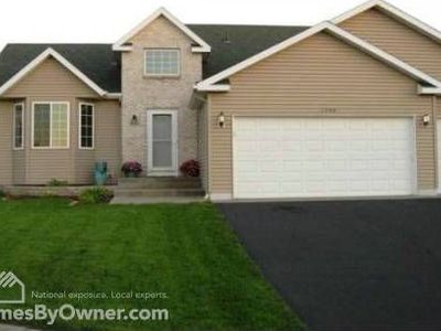1204 Meadows Dr, Sauk Rapids, MN, 56379