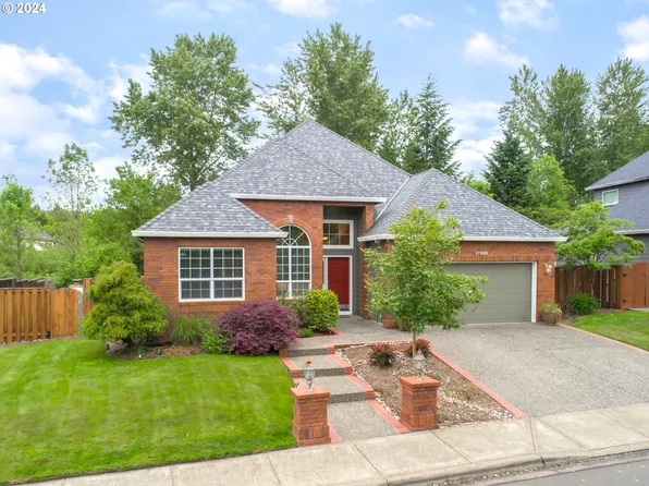 17808 SW Fitch Dr, Sherwood, OR 97140