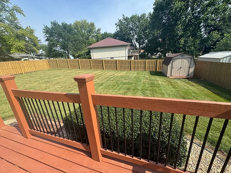 605 E Maplewood St — Photo 17