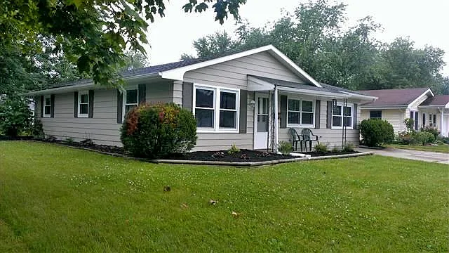 28 Jeffrey Dr photo 1