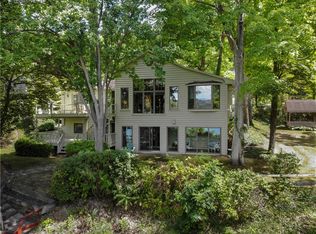 11712 E Lake Rd, Hammondsport, NY 14840