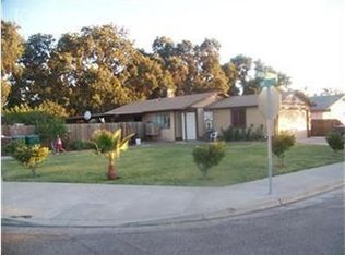 13625 Ada St, Armona, CA 93202