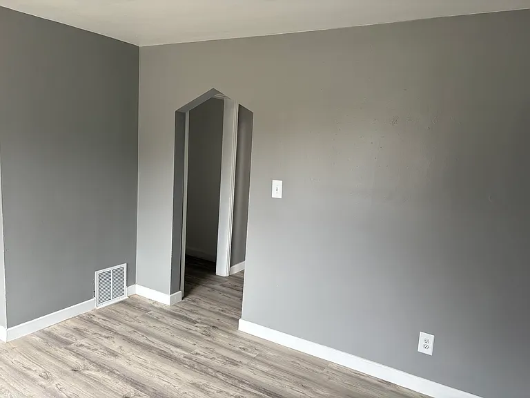12843 E State Fair St — Photo 10