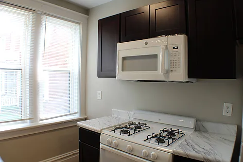 Forest View Apts. Photo 1