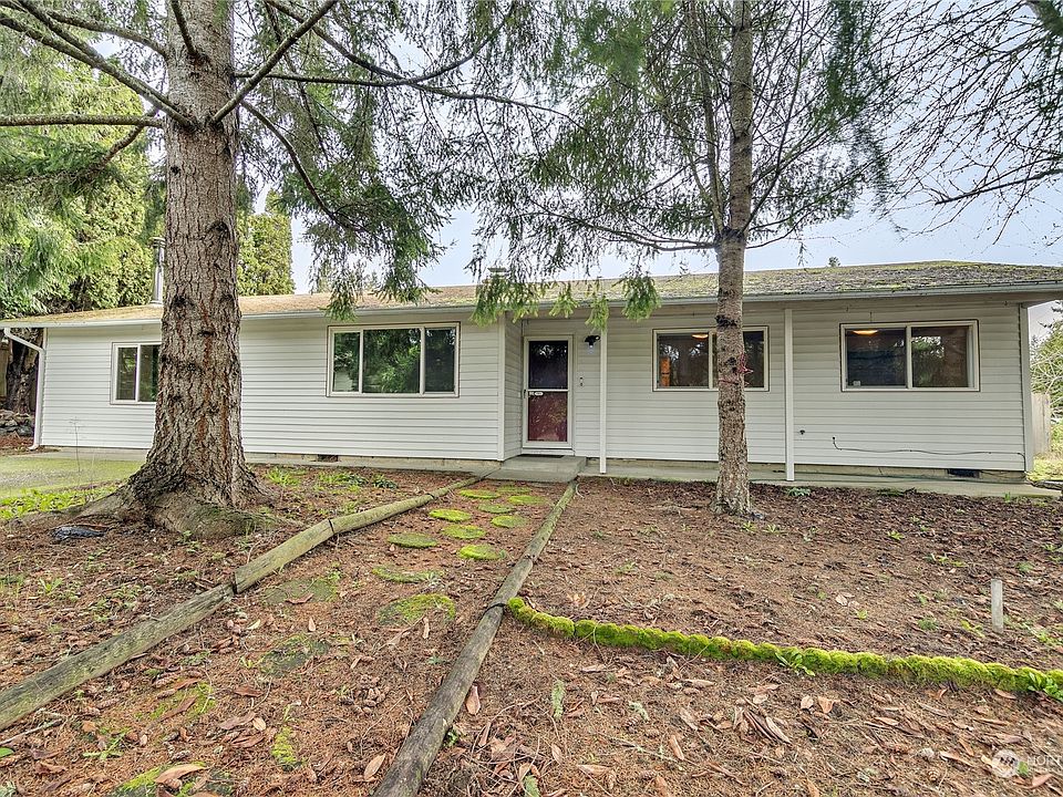 1st image of 7040 Woodlawn Drive NW