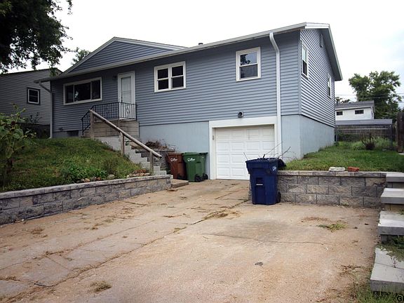 2nd image of 3310 Willow St