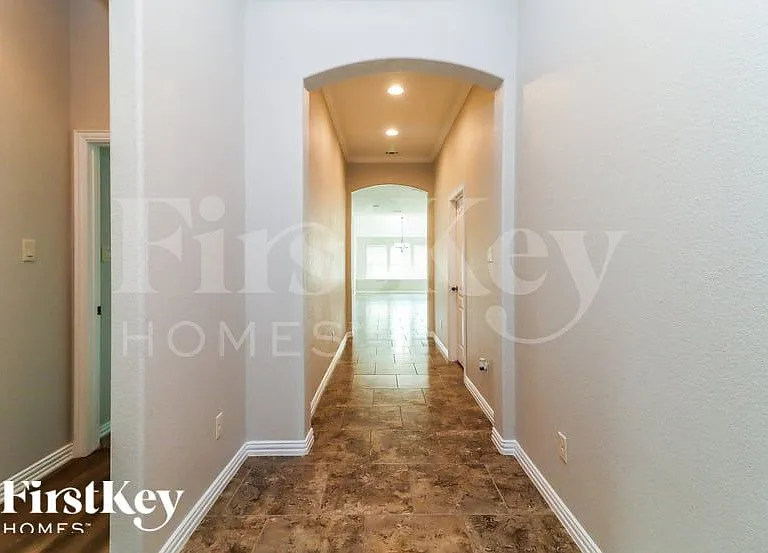 6901 Canyon Rim Dr — Photo 14