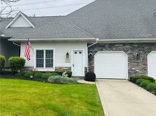 404 Fiddlers Creek Dr, Painesville, OH 44077