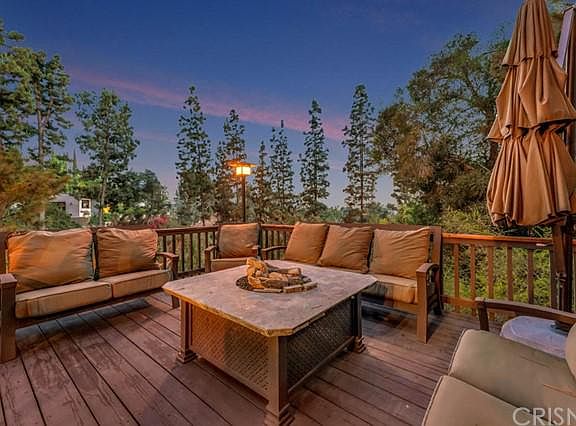 3rd image of 1214 Glen Oaks Blvd