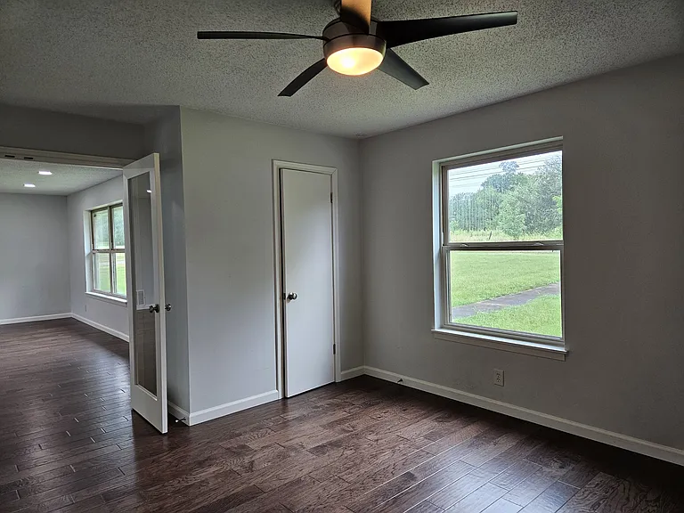 3403 Graybuck Rd — Photo 11