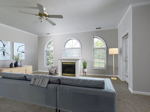 3rd image of 3701 Allen St #10860193