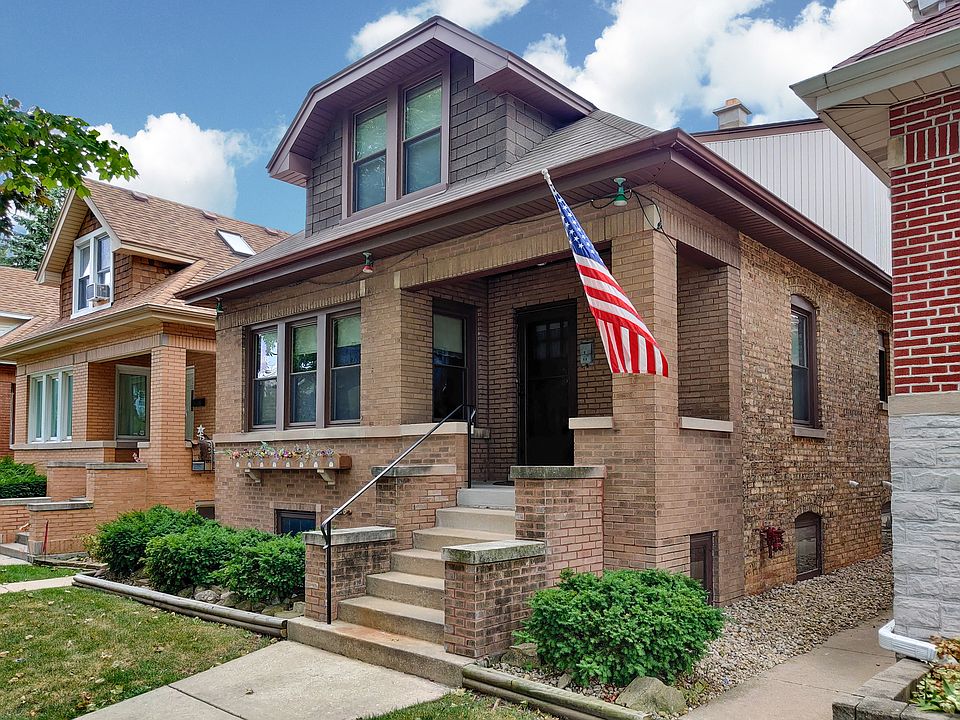 1st image of 3316 N Neenah Ave