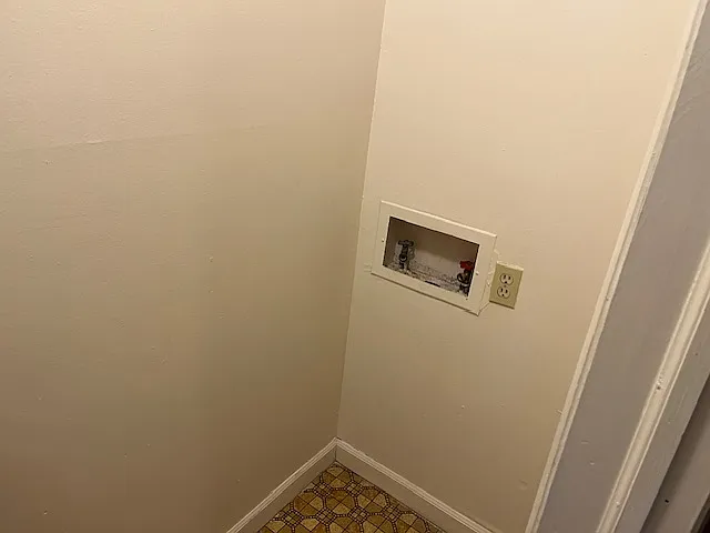 302 N Penfield St #4 — Photo 4