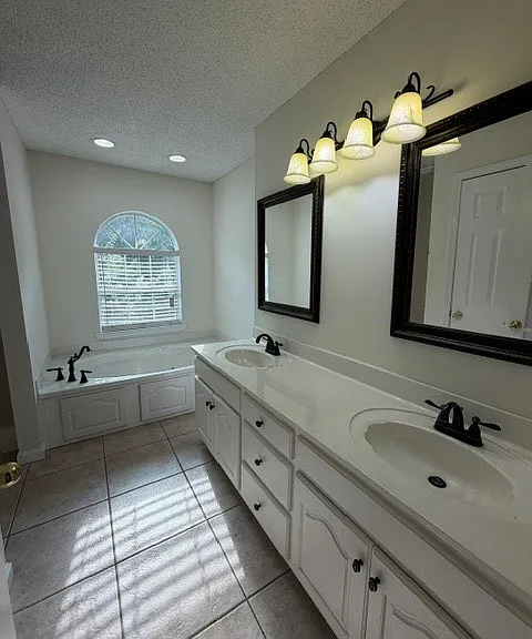 1699 W Oak Dr — Photo 13