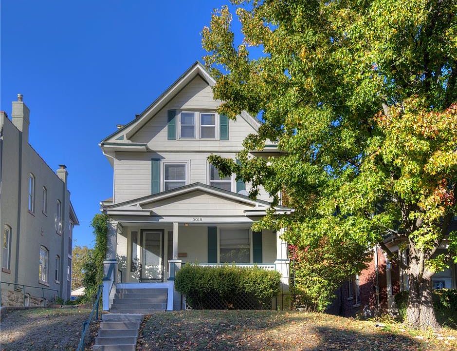 1st image of 3018 E 7th St