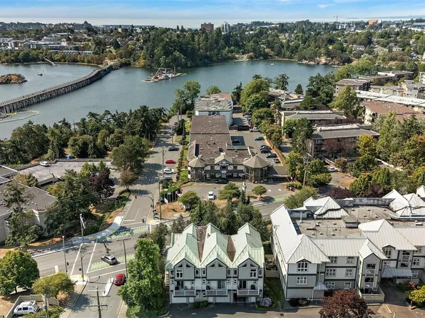 234 Gorge Rd E, Victoria, BC V9A 1L5