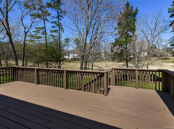 2nd image of 3907 Beauvista Dr