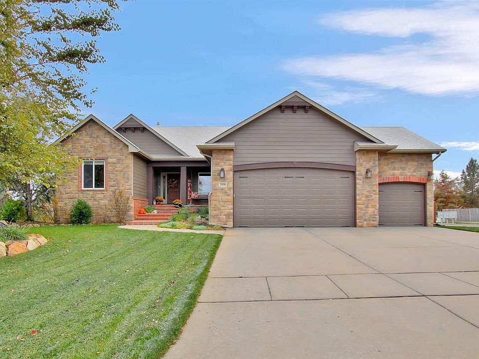 1st image of 2930 N Parkdale Ct