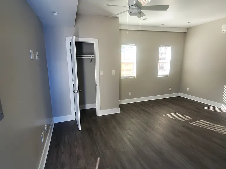 4569 Catalpa St — Photo 7