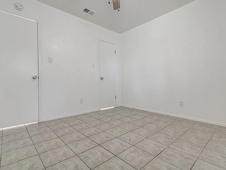 805 Sirocco Dr — Photo 11
