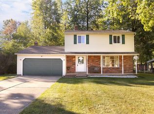 13971 Park Dr, Brookpark, OH 44142