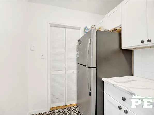 1200 East 53rd Street image 6 of 18