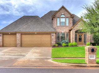 19505 Crest Ridge Dr, Edmond, OK 73012