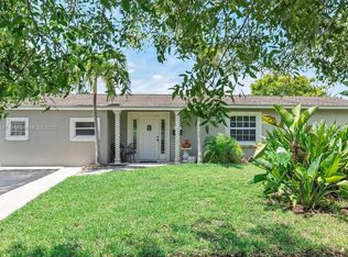 65 NE 209th Ter, Miami Gardens, FL 33179