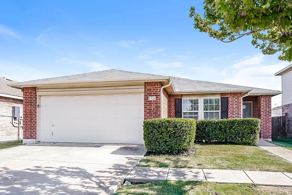 3 bed, 2.0 bath, 1507 sqft, $2,045 — Photo 1