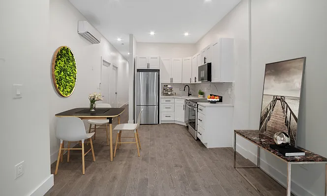 Rented by Compass | media 30