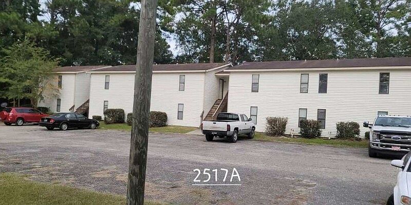 1st image of 2517 Forrestwood Dr #B03