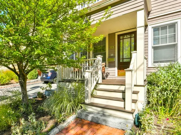 43 Sacramento St #1, Cambridge, MA 02138