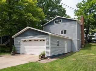 90576 Bluff Dr, Marcellus, MI