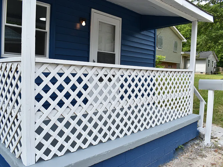 646 Marshall St — Photo 7