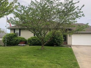 701 Poplar Ct, Marshfield, MO 65706